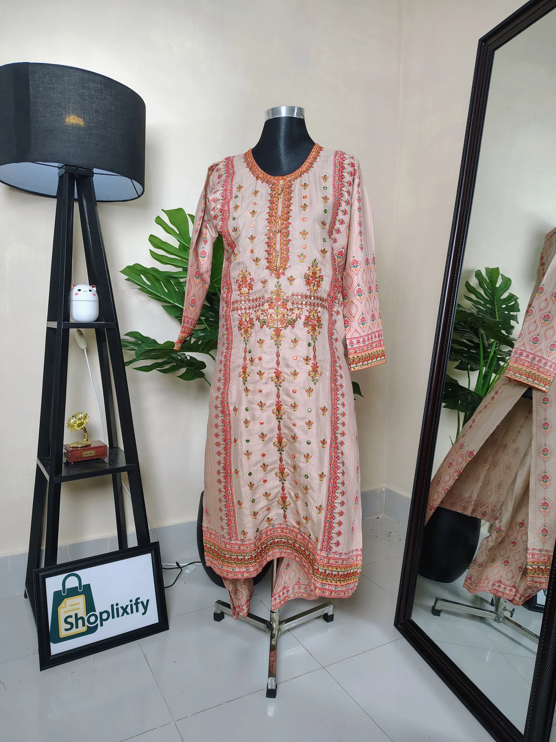 স্টাইলিশ এমব্রয়ডারি কটন টু পিস | প্রিমিয়াম ফেব্রিক ও ট্রেন্ডি ডিজাইন স্টাইলিশ এমব্রয়ডারি কটন টু পিস | প্রিমিয়াম ফেব্রিক ও ট্রেন্ডি ডিজাইন